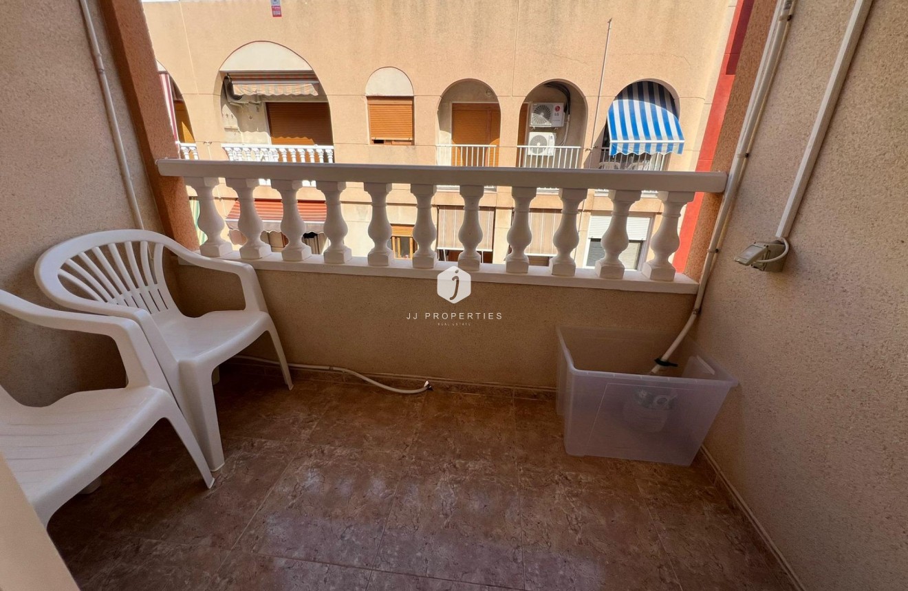 Segunda mano - Apartamento / piso -
Torrevieja - Playa de los Locos