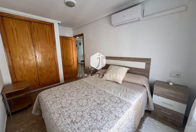 Segunda mano - Apartamento / piso -
Torrevieja - Playa de los Locos