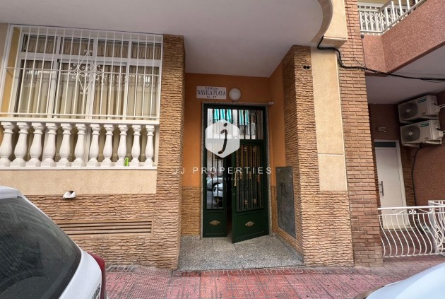 Segunda mano - Apartamento / piso -
Torrevieja - Playa de los Locos