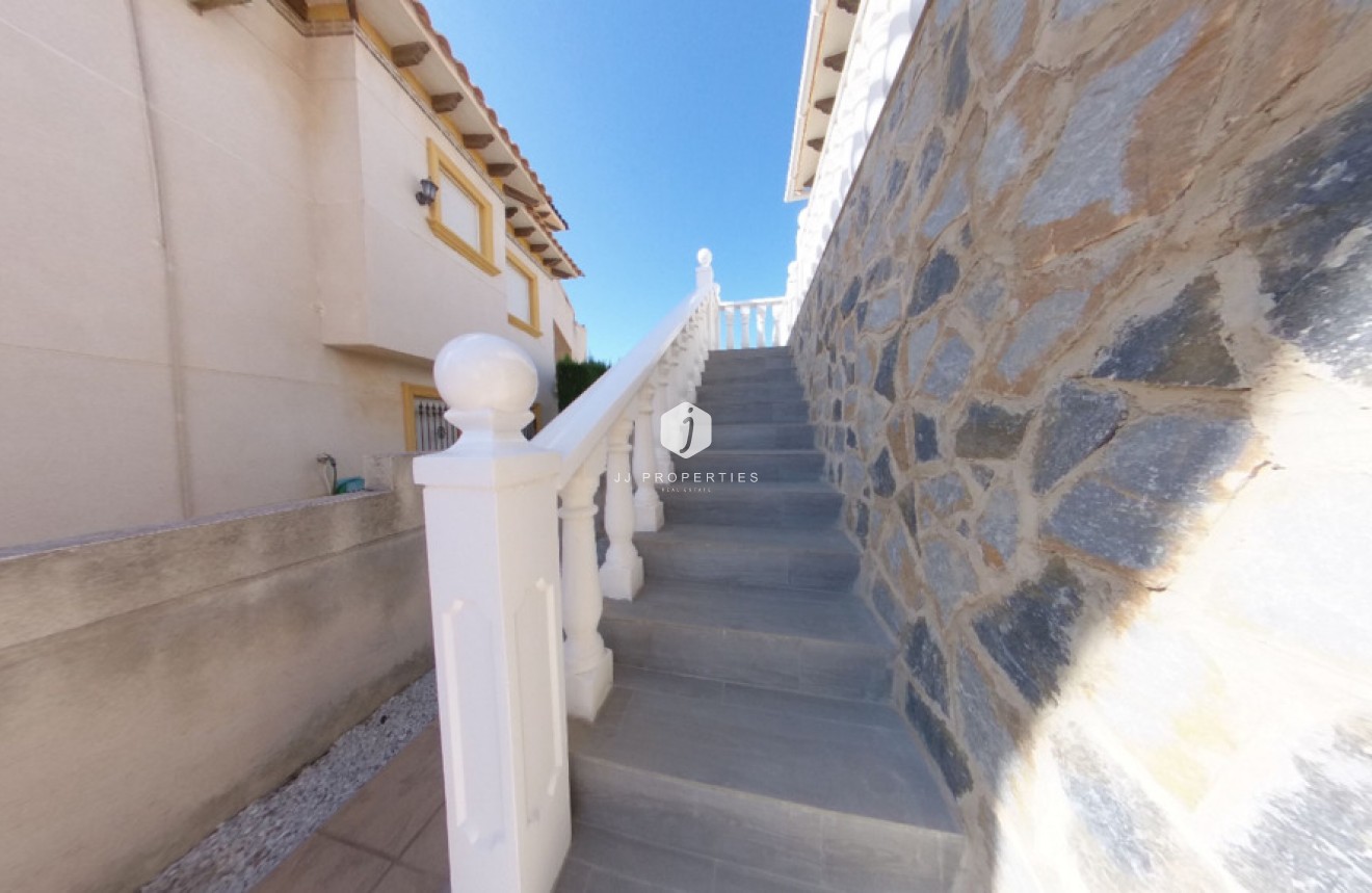 Segunda mano - Villa -
La Zenia - Costa Blanca