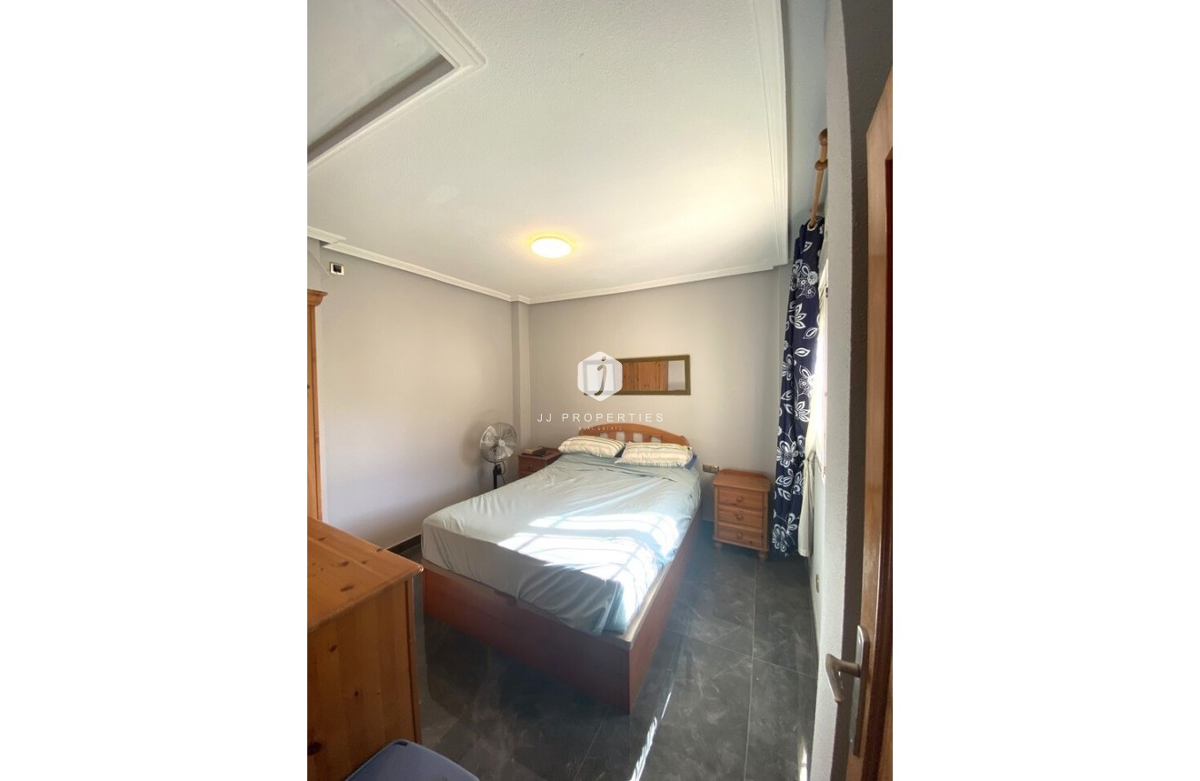 Segunda mano - Villa -
La Zenia - Costa Blanca