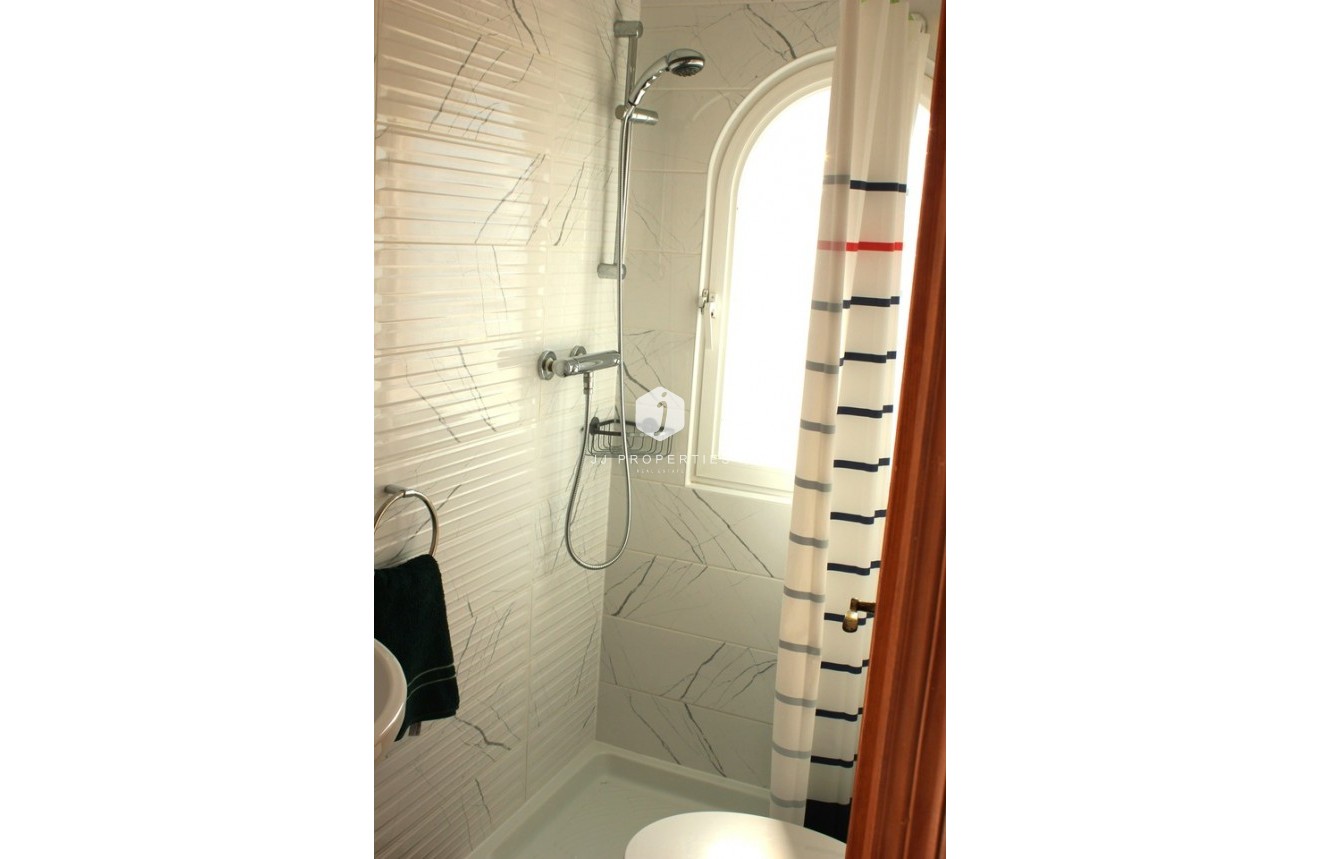 Segunda mano - Villa -
La Zenia - Costa Blanca