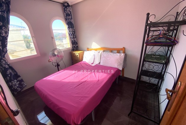 Segunda mano - Villa -
La Zenia - Costa Blanca