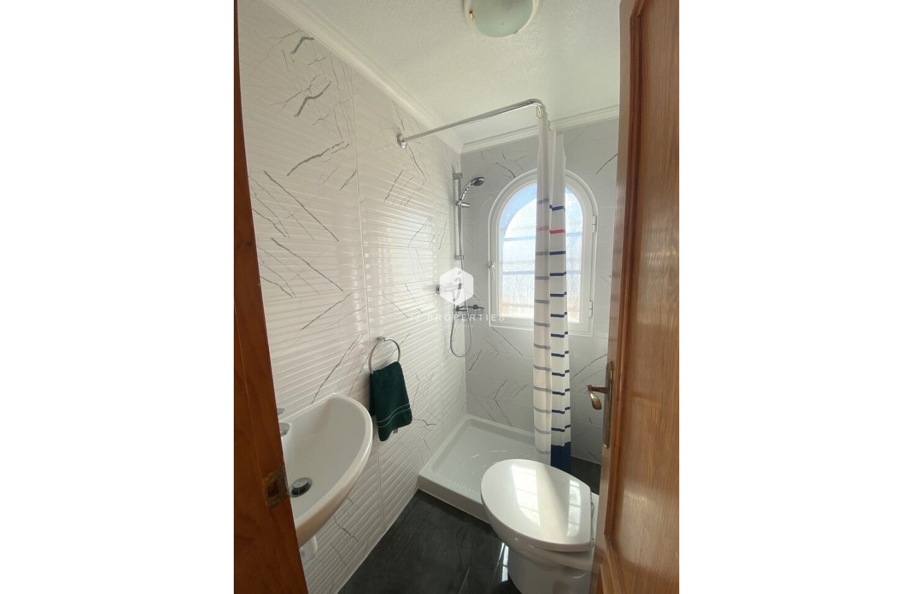 Segunda mano - Villa -
La Zenia - Costa Blanca