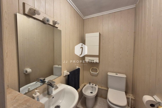 Segunda mano - Apartamento / piso -
Torrevieja - Punta prima