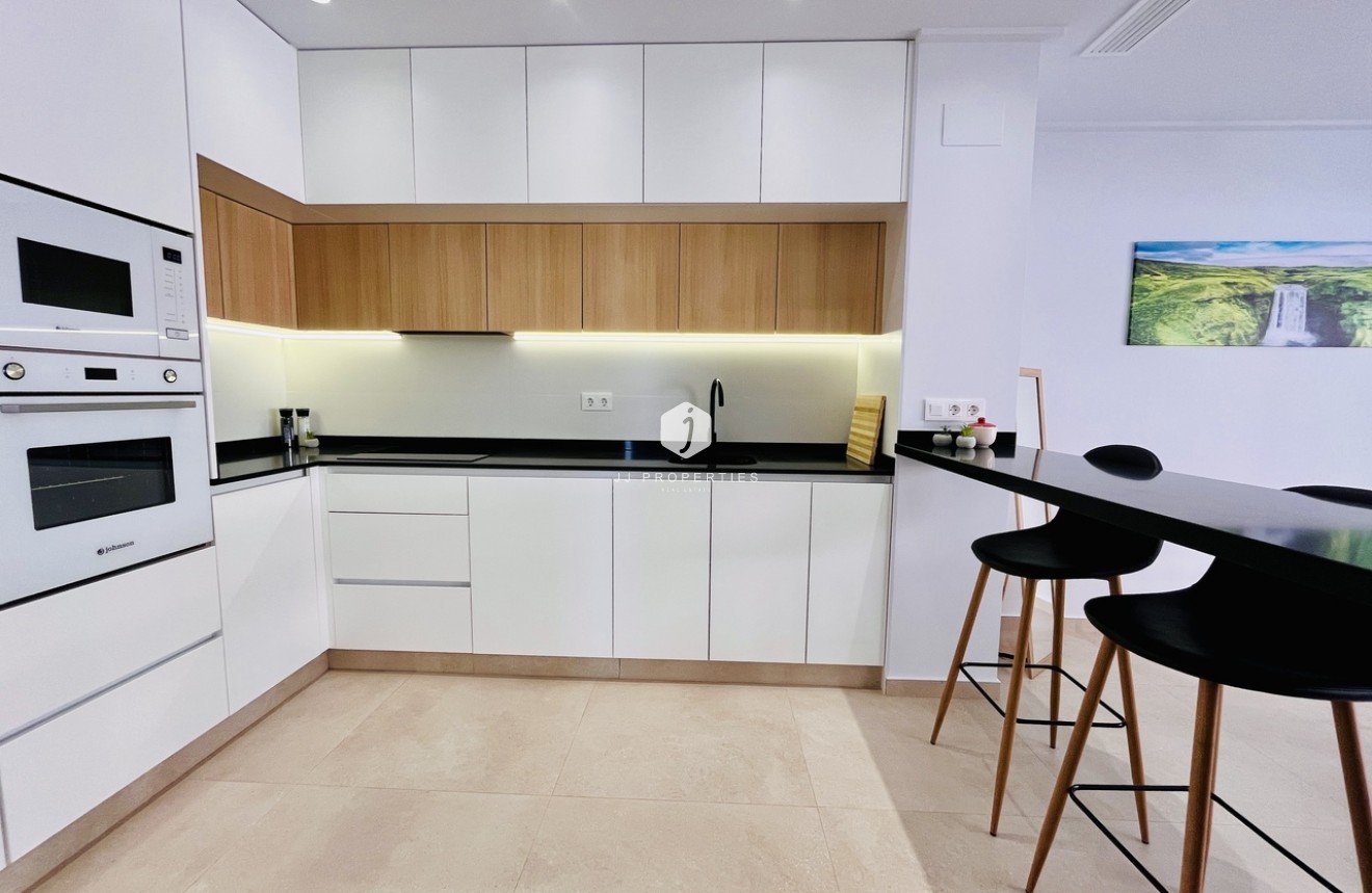 Segunda mano - Apartamento / piso -
El Raso - Costa Blanca