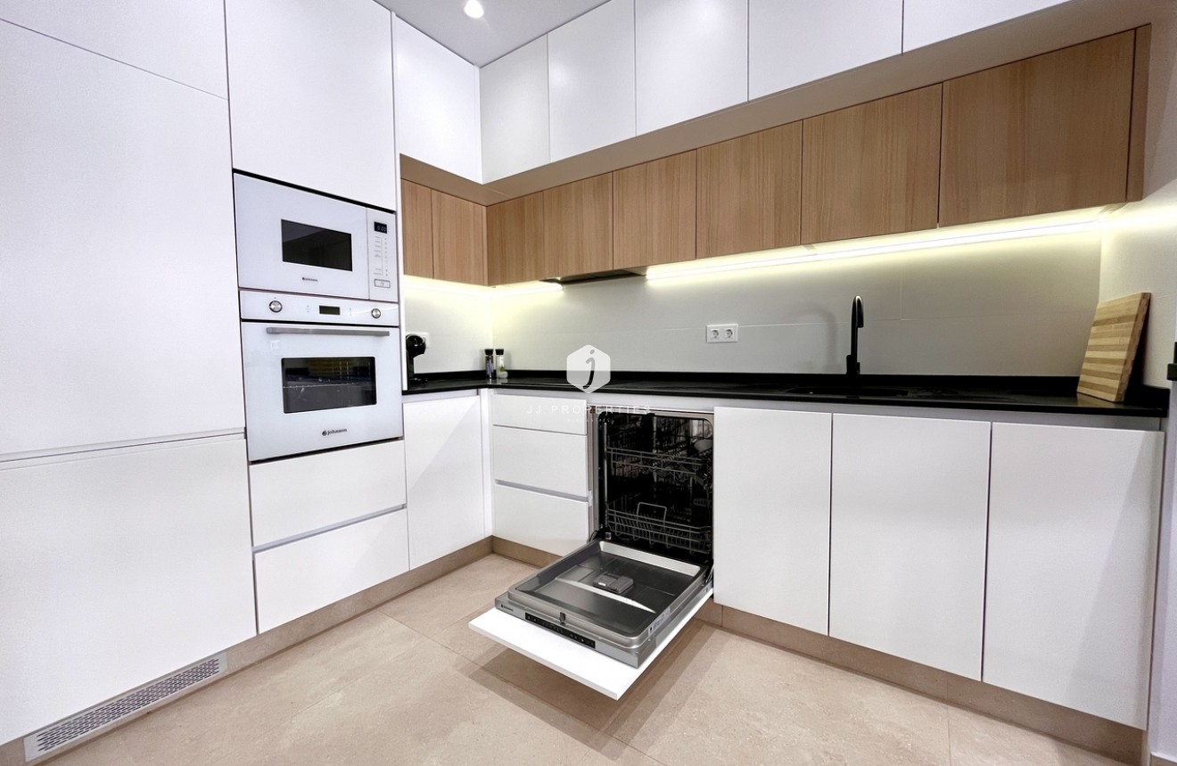 Segunda mano - Apartamento / piso -
El Raso - Costa Blanca