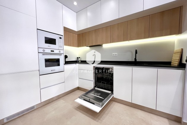 Segunda mano - Apartamento / piso -
El Raso - Costa Blanca