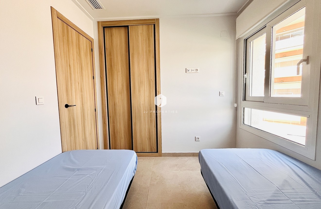 Segunda mano - Apartamento / piso -
El Raso - Costa Blanca