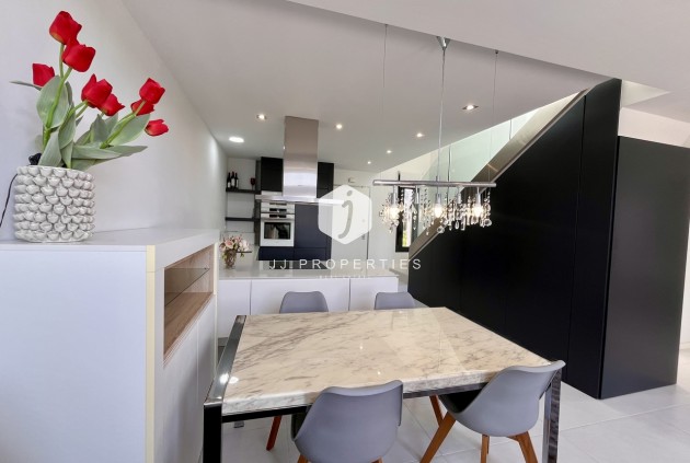 D'occasion - Villa -
Los Dolses - Inland