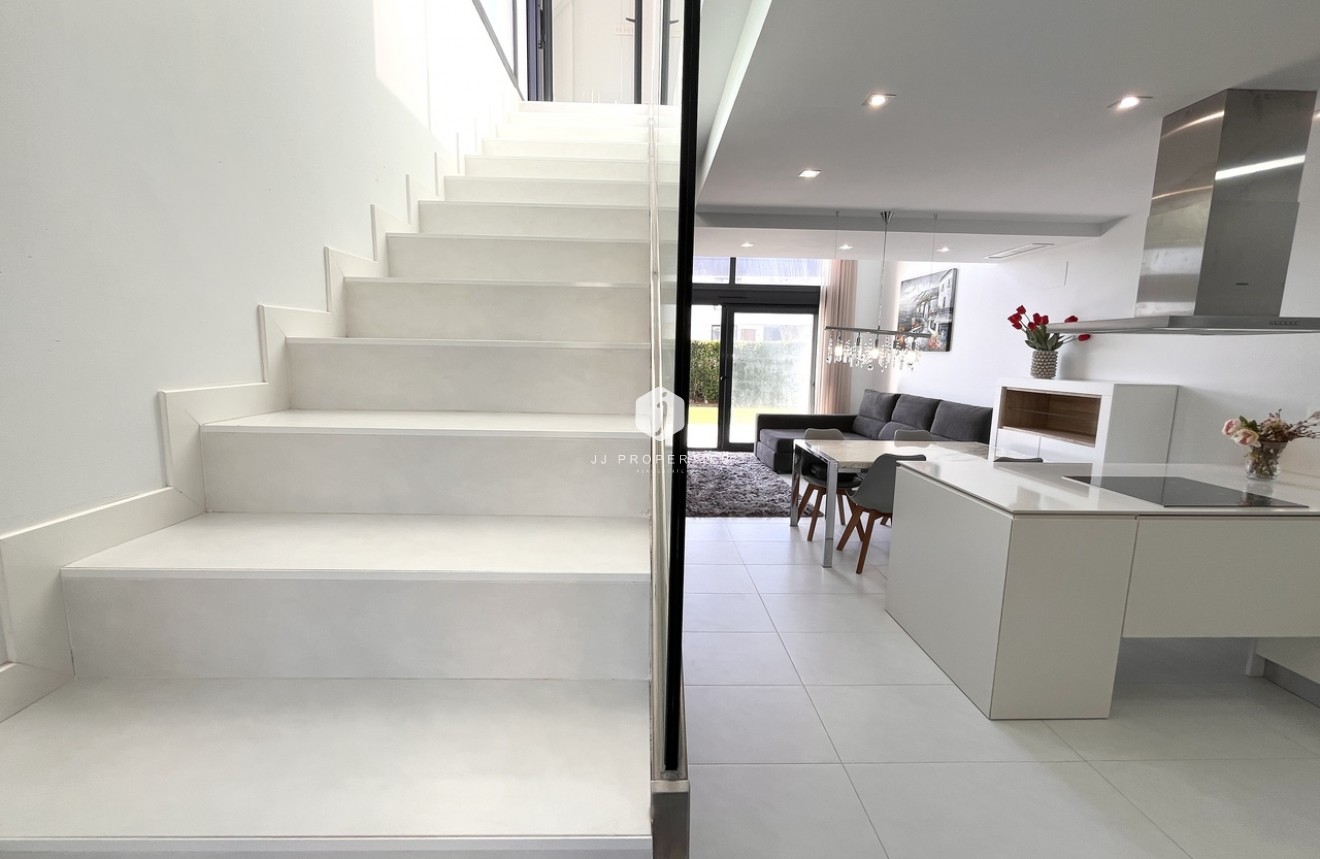 D'occasion - Villa -
Los Dolses - Inland