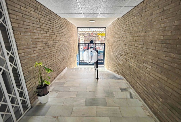 Aus zweiter Hand - Wohnung -
Torrevieja - Costa Blanca