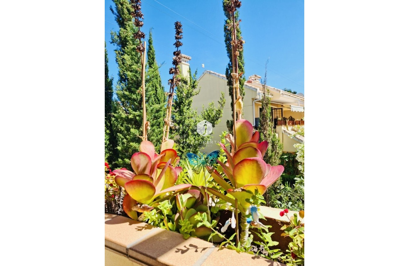 Aus zweiter Hand - Wohnung -
Orihuela Costa - Costa Blanca