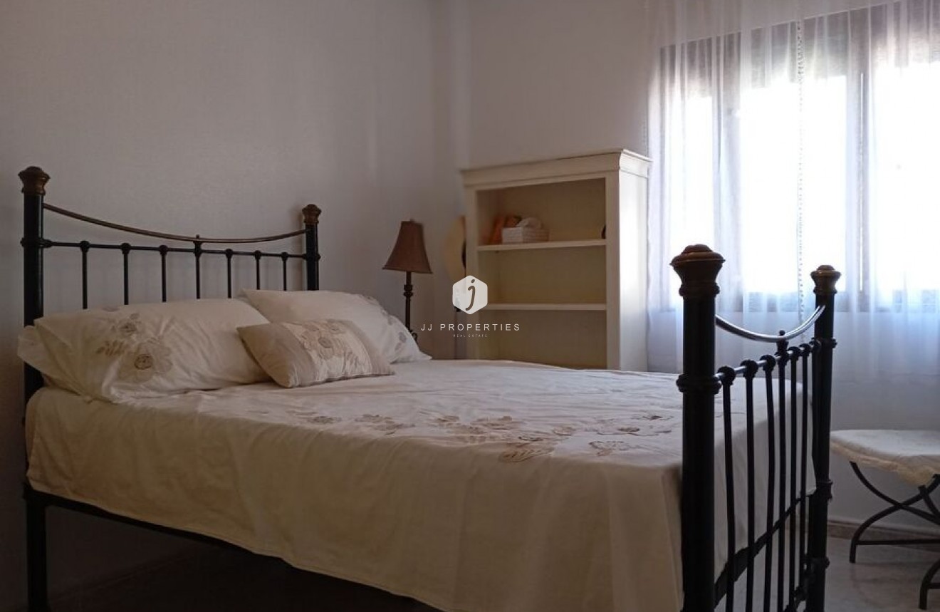 Segunda mano - Apartamento / piso -
Daya Vieja - Costa Blanca