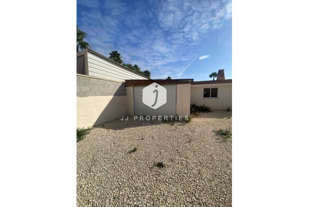 Segunda mano - Villa -
Catral - Costa Blanca