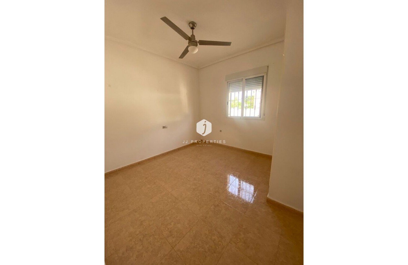 Segunda mano - Villa -
Catral - Costa Blanca