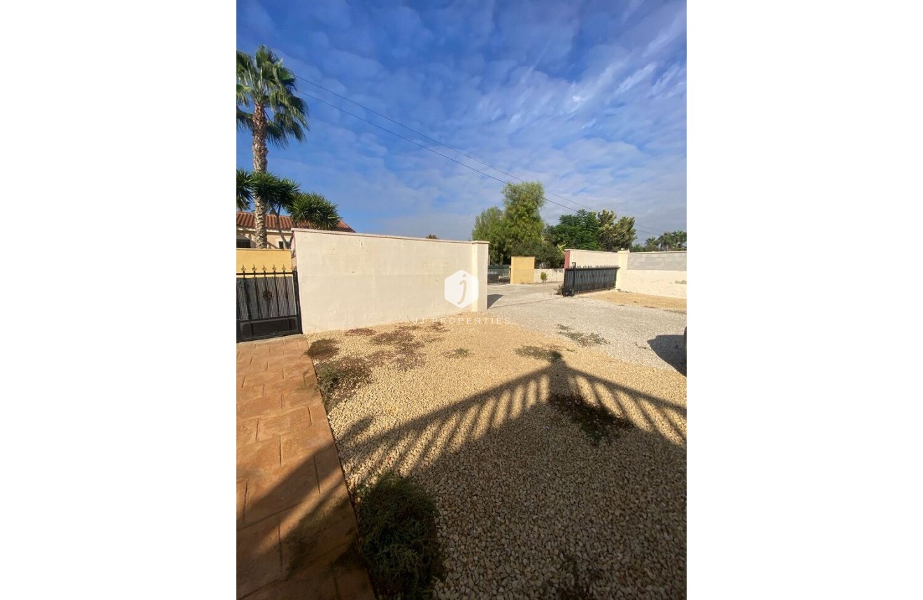 Segunda mano - Villa -
Catral - Costa Blanca