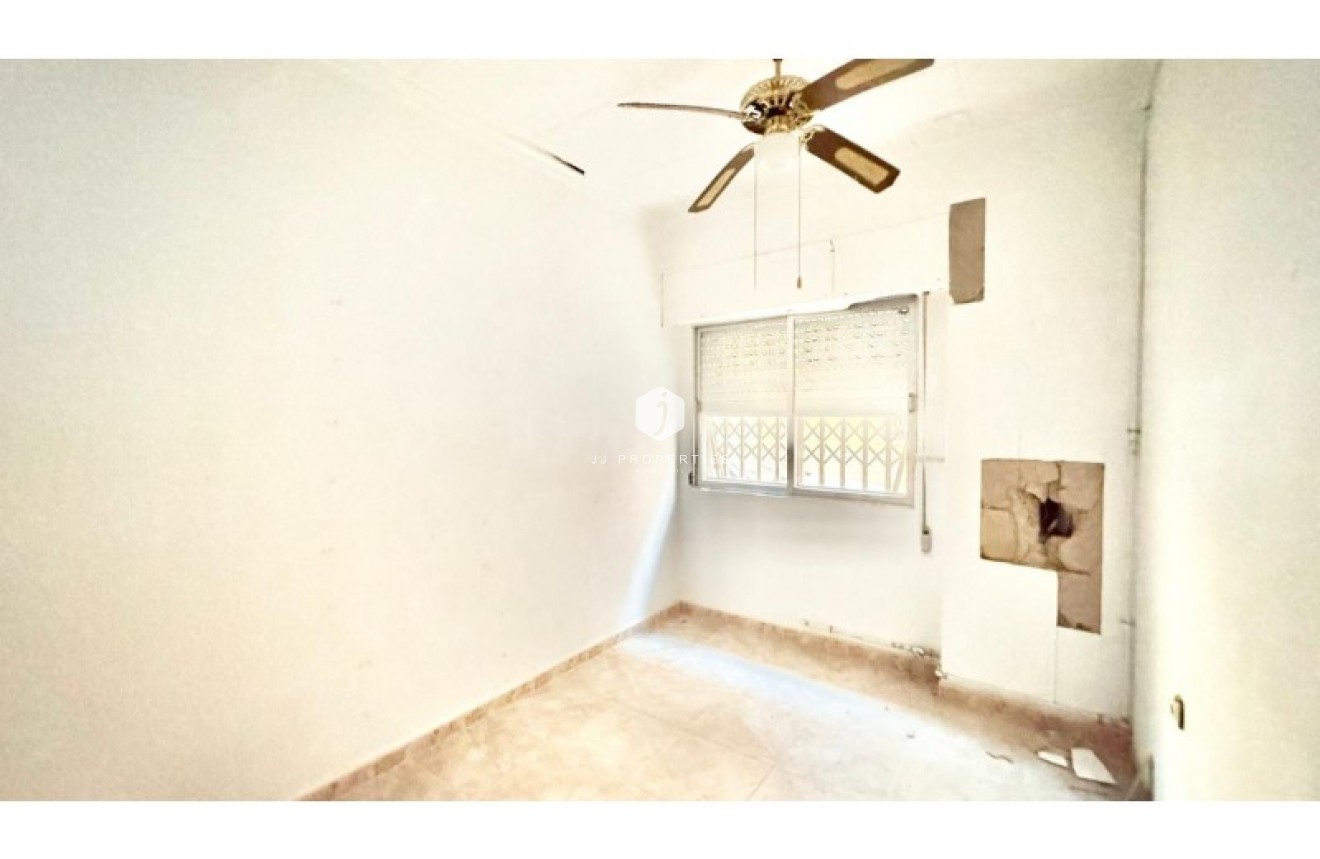 D'occasion - Appartement -
Torrevieja - Costa Blanca