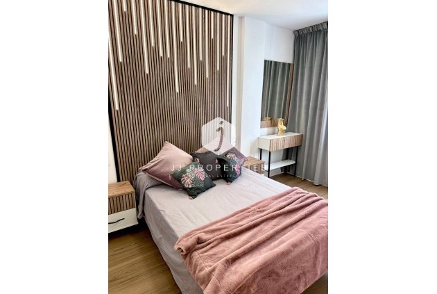 D'occasion - Appartement -
Torrevieja - Playa del Cura