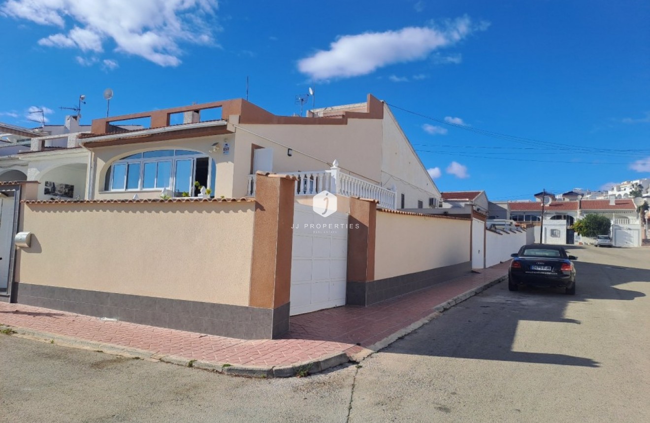 Segunda mano - Villa -
Ciudad Quesada - Costa Blanca