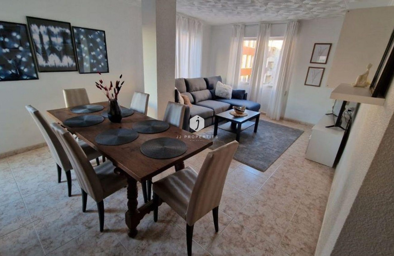 Segunda mano - Apartamento / piso -
Torrevieja - Playa de los Locos