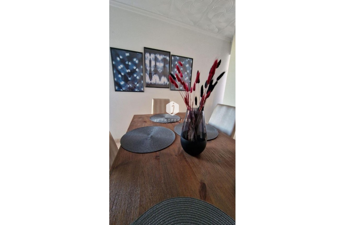 Segunda mano - Apartamento / piso -
Torrevieja - Playa de los Locos