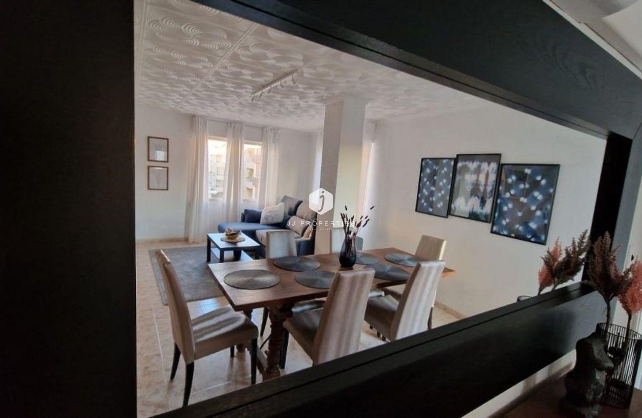 Segunda mano - Apartamento / piso -
Torrevieja - Playa de los Locos