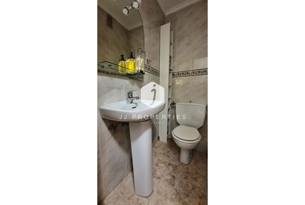 Segunda mano - Apartamento / piso -
Torrevieja - Playa de los Locos