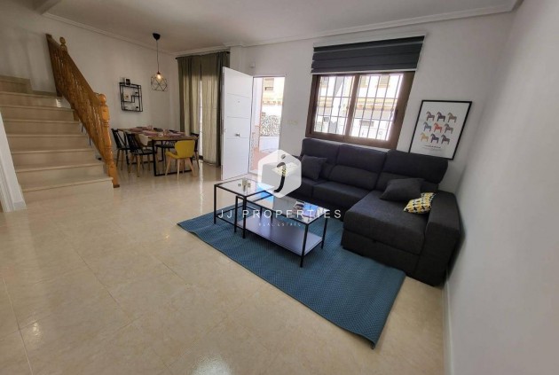 Segunda mano - Chalet -
San Miguel de Salinas - Ciudad De Las Comunicaciones