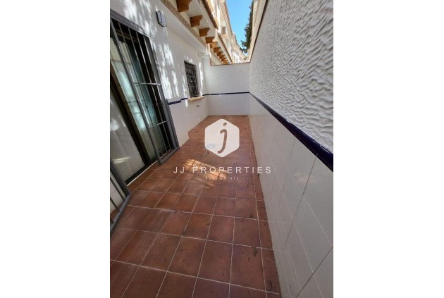 Segunda mano - Chalet -
San Miguel de Salinas - Ciudad De Las Comunicaciones