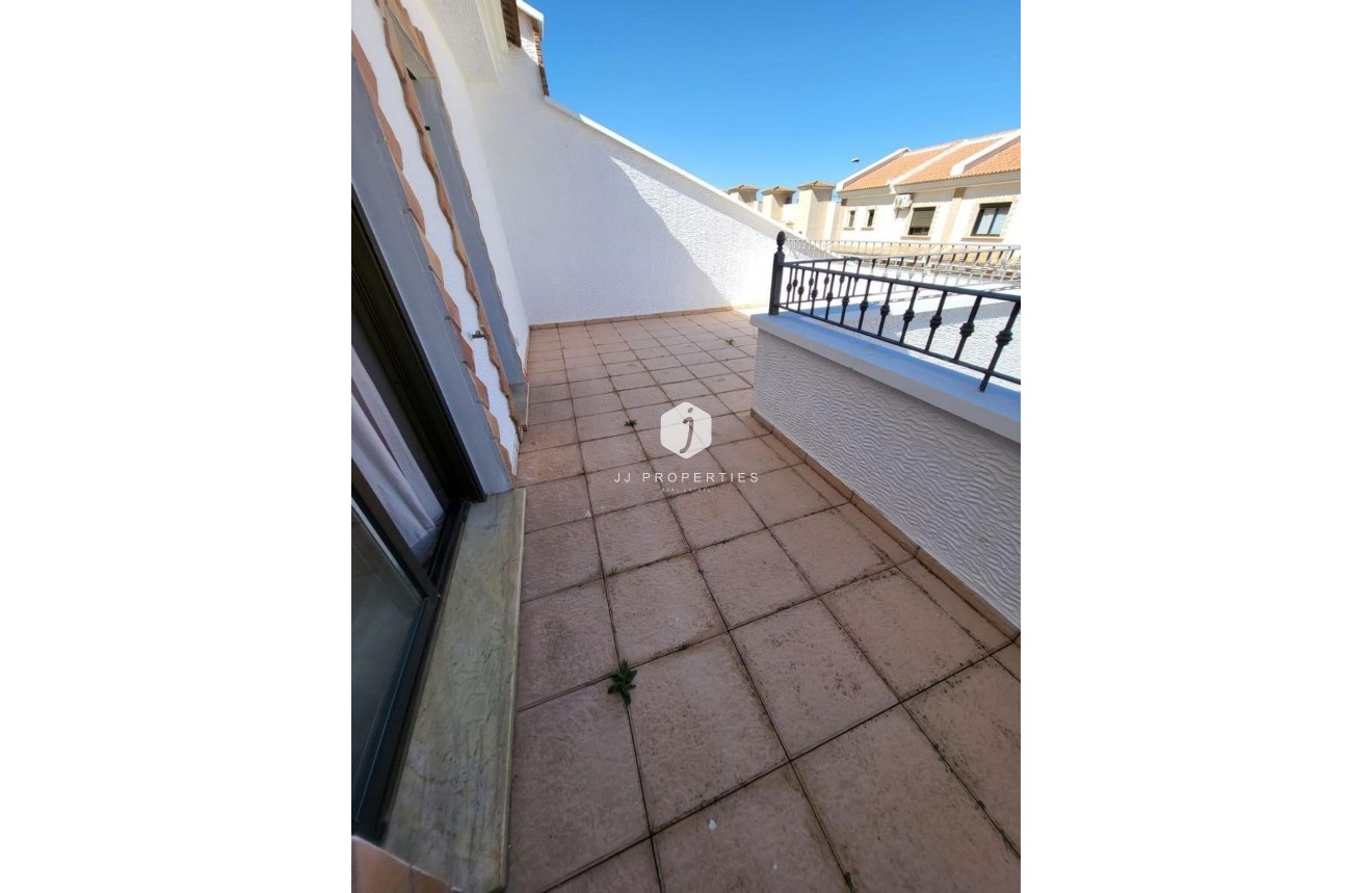 Segunda mano - Chalet -
San Miguel de Salinas - Ciudad De Las Comunicaciones