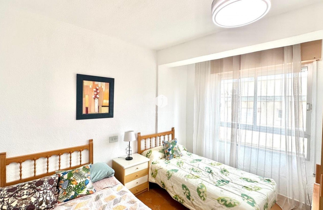 Tweedehands - Penthouse -
Torrevieja - Centro