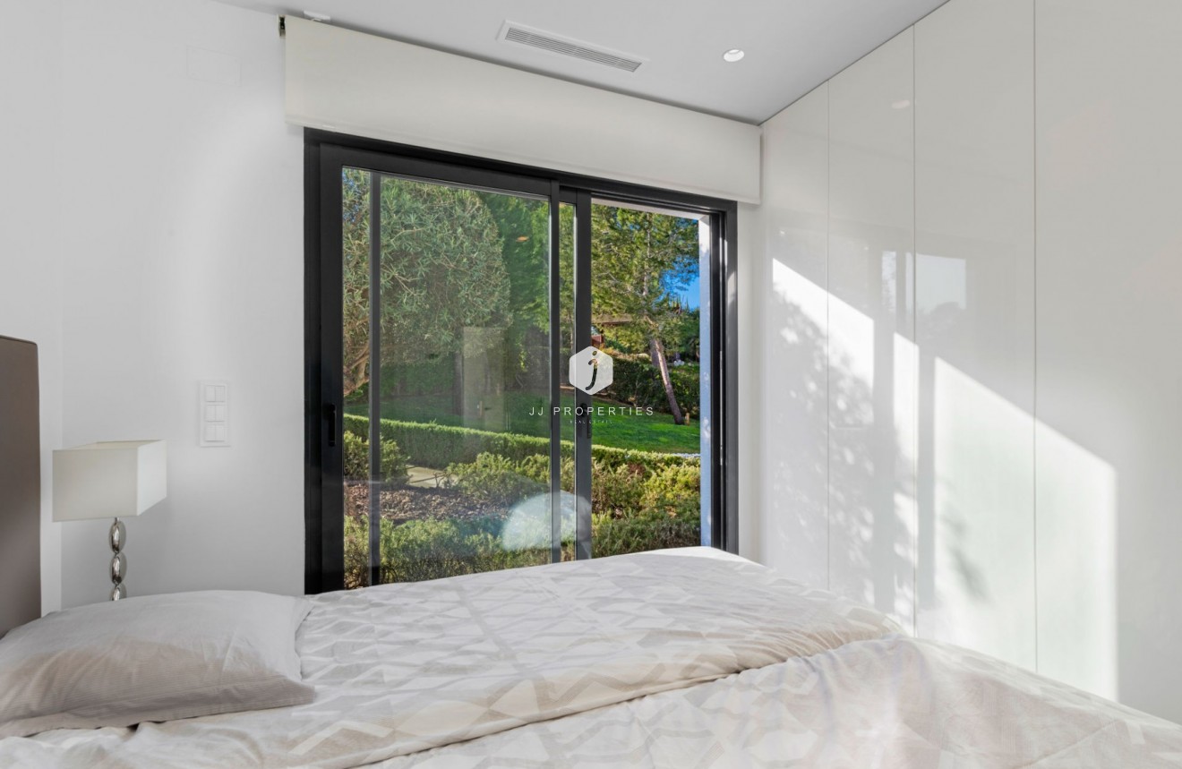 Segunda mano - Villa -
Orihuela Costa - Costa Blanca