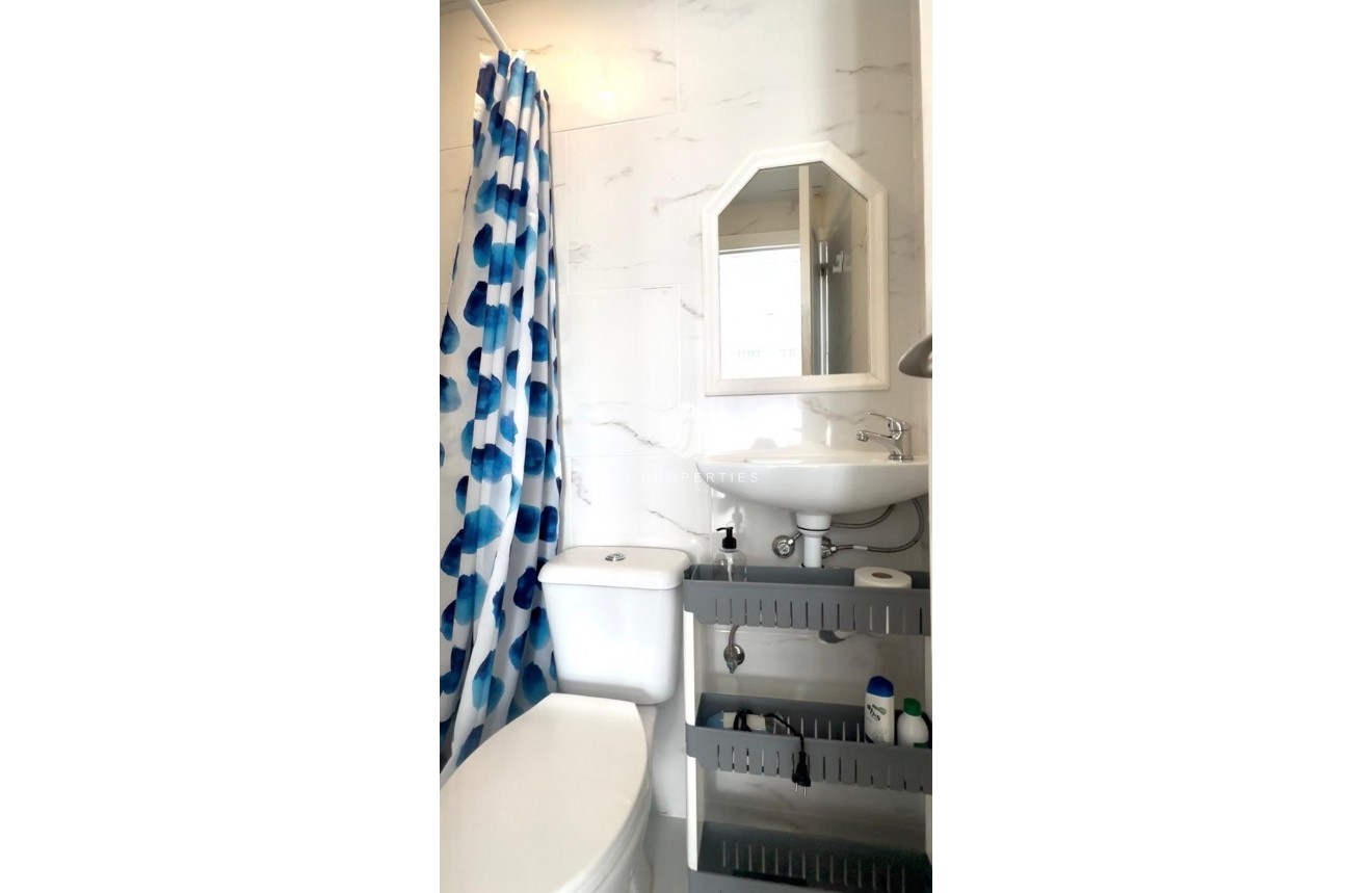 Segunda mano - Apartamento / piso -
Torrevieja - Paseo maritimo