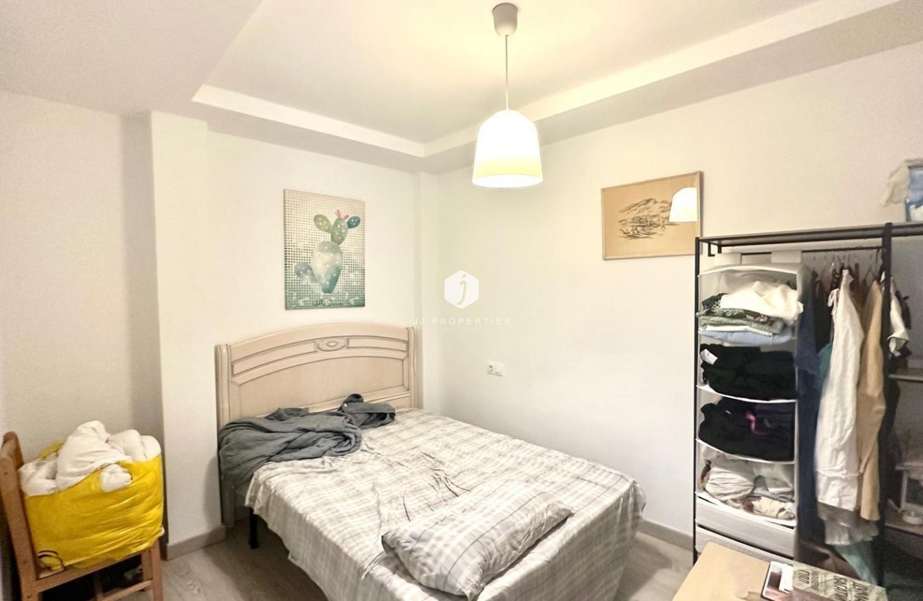 Segunda mano - Apartamento / piso -
Torrevieja - Paseo maritimo