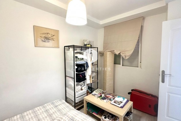 Segunda mano - Apartamento / piso -
Torrevieja - Paseo maritimo