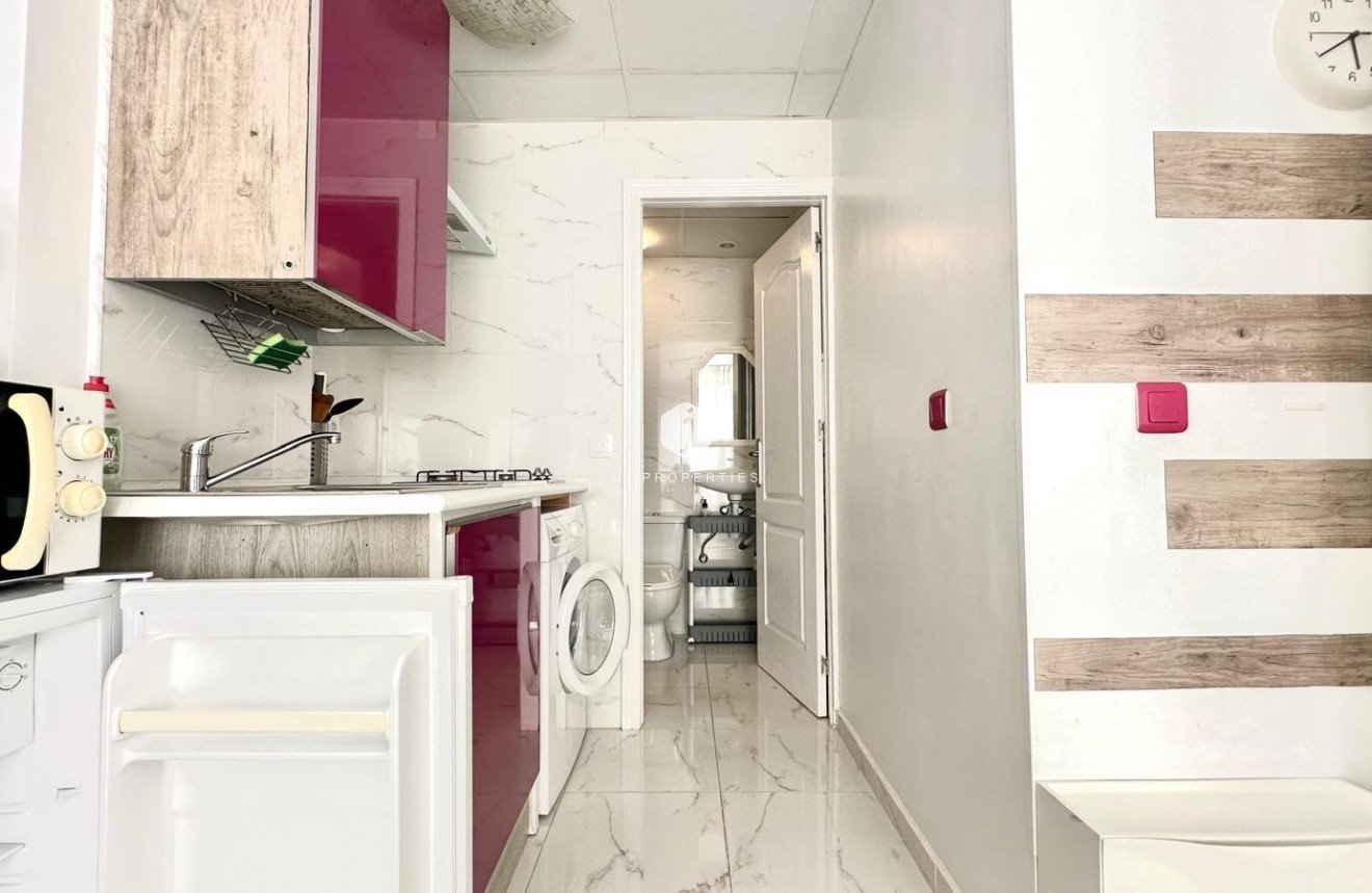 Segunda mano - Apartamento / piso -
Torrevieja - Paseo maritimo