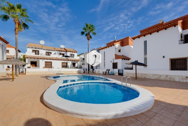 Segunda mano - Villa -
Orihuela Costa - PAU 8