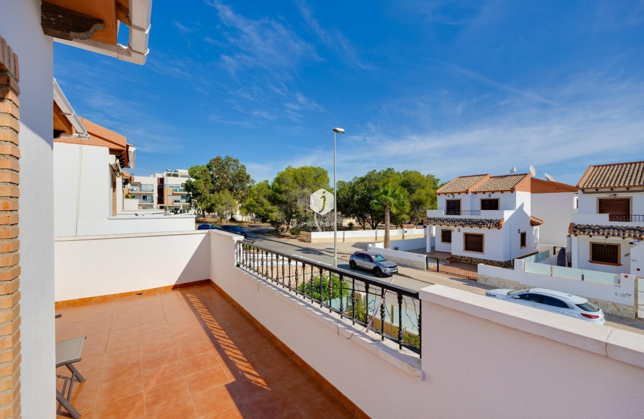 Segunda mano - Villa -
Orihuela Costa - PAU 8