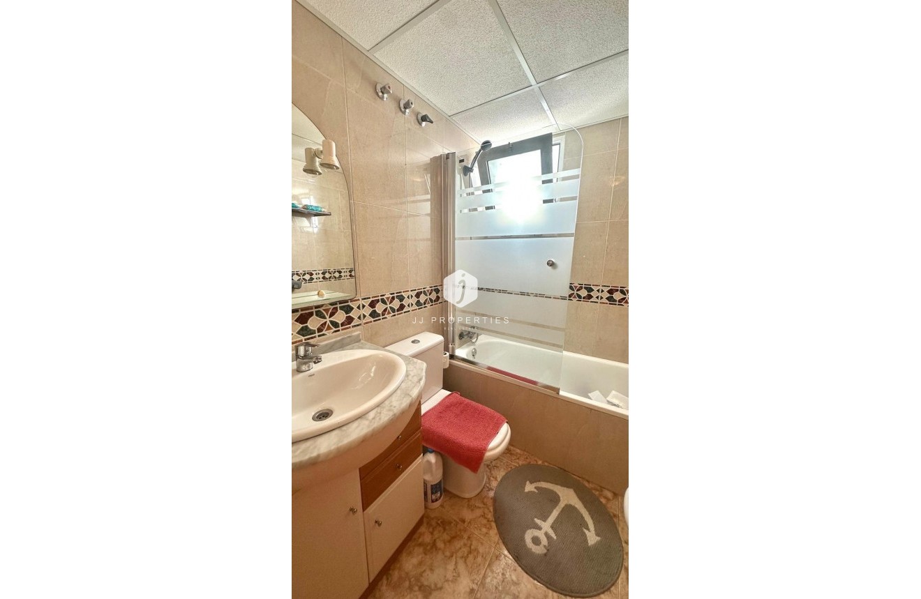 Segunda mano - Ático -
Torrevieja - Playa del Cura