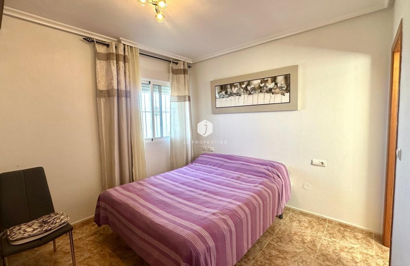 Segunda mano - Ático -
Torrevieja - Playa del Cura