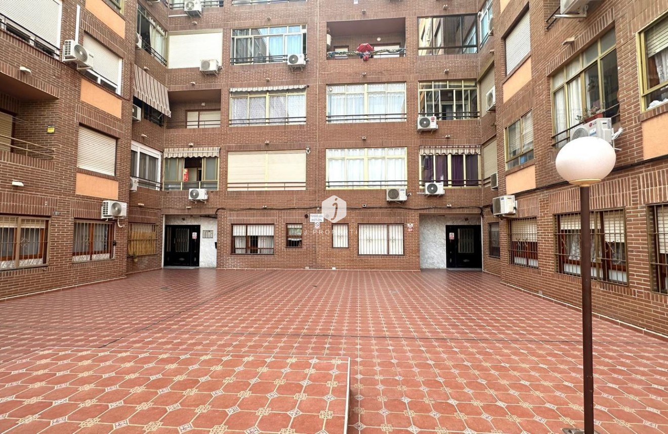 Segunda mano - Apartamento / piso -
Torrevieja - Acequion