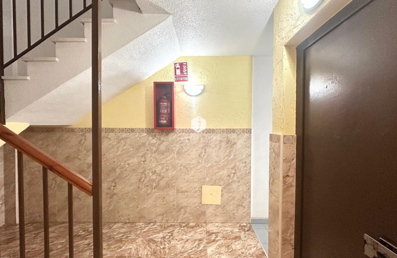 Segunda mano - Apartamento / piso -
Torrevieja - Acequion