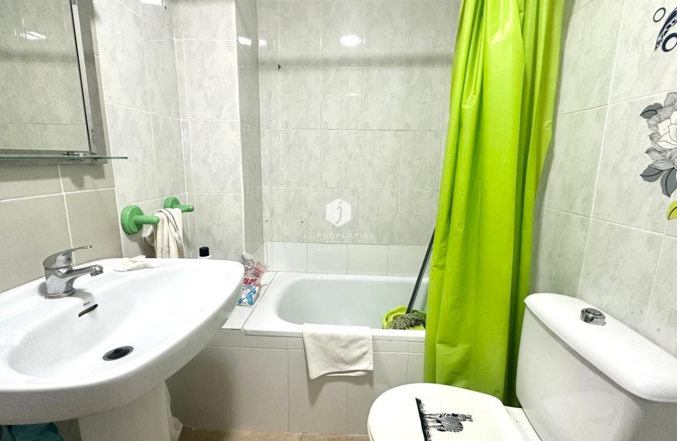 Segunda mano - Apartamento / piso -
Torrevieja - Acequion