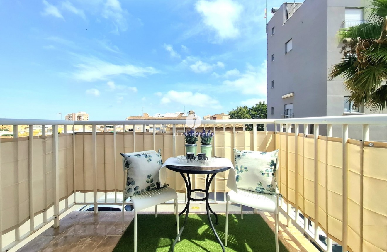 Segunda mano - Apartamento / piso -
Torrevieja - Costa Blanca