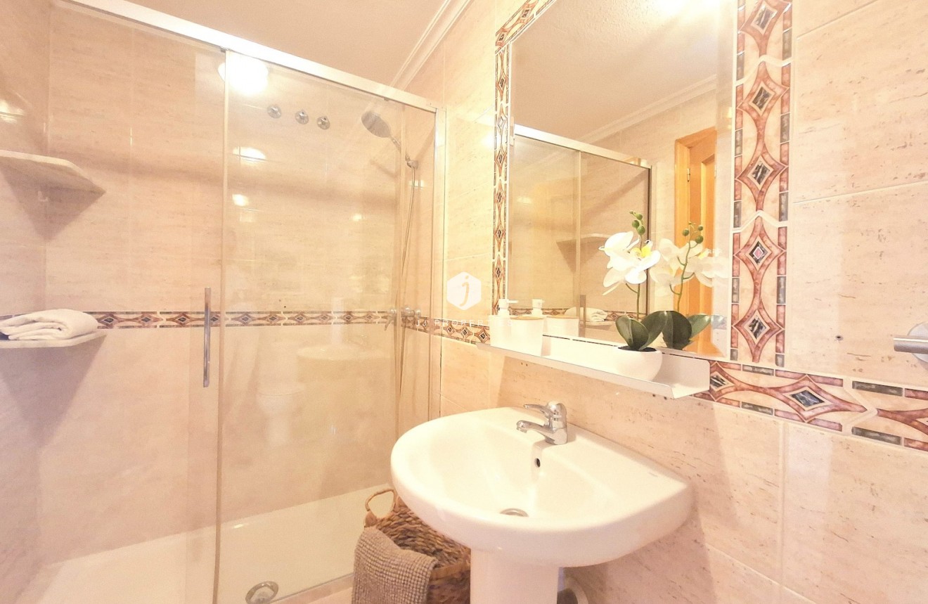 Segunda mano - Apartamento / piso -
Torrevieja - Costa Blanca