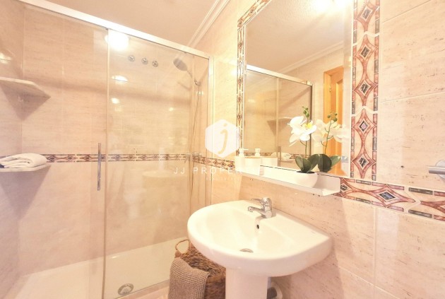 Segunda mano - Apartamento / piso -
Torrevieja - Costa Blanca