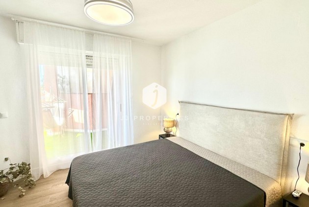 Segunda mano - Apartamento / piso -
Torrevieja - Centro