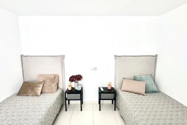 Segunda mano - Apartamento / piso -
Torrevieja - Centro