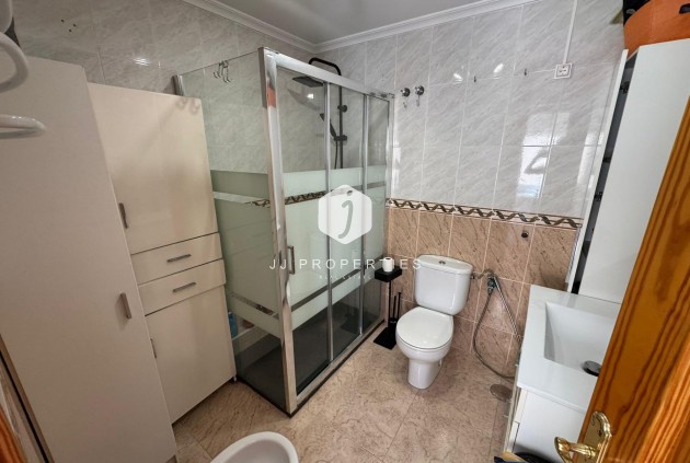 Segunda mano - Ático -
Torrevieja - Estacion de autobuses